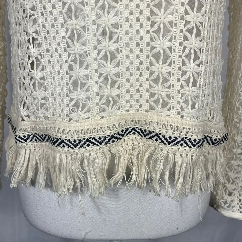 Anthropologie Akemi + Kin Franja Crochet‎ Fringed Top in Ivory.